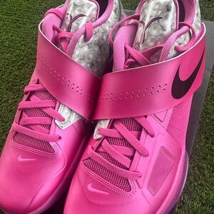 Nike KD 4 Aunt Pearl (2024)